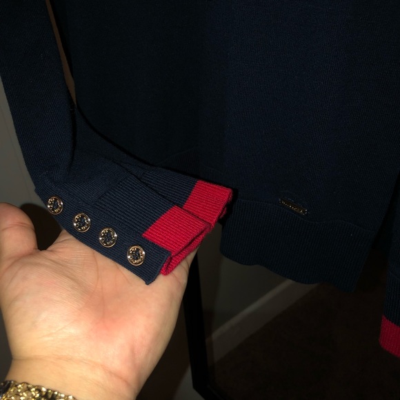 turtleneck sweater.✨ - Picture 2 of 3